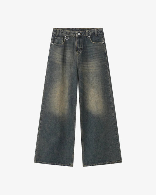 THE STRAIGHT FADED JEANS
